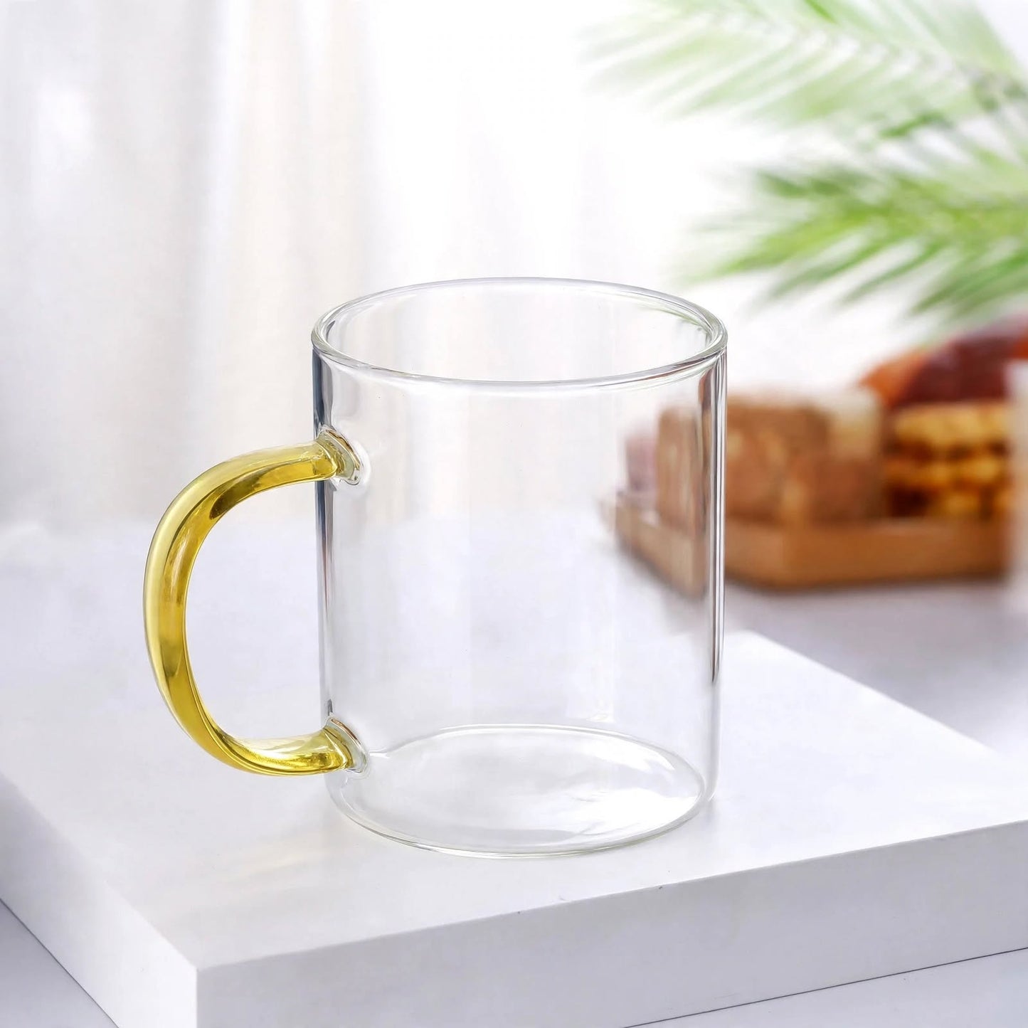 Minimalist Clear Borosilicate Glass Mug – 400ml Heat-Resistant Coffee and Tea Cup with Amber Yellow Handle