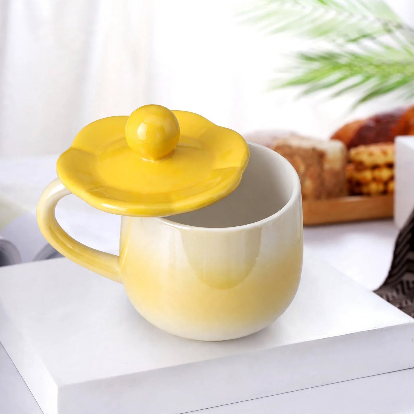 Creative Gradient Ceramic Mug with Flower Lid – 380ml Iridescent Yellow Coffee and Tea Cup