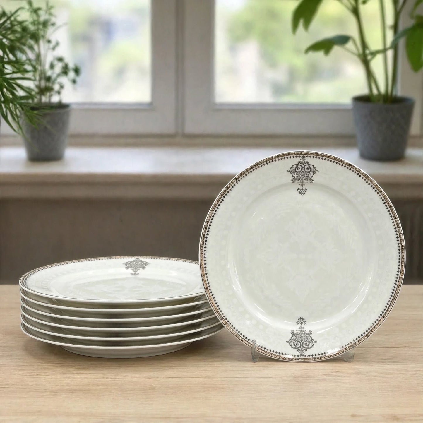 Luxury 61-Piece Porcelain Dinner Set – Elegant White and Gold Tableware Service for 8