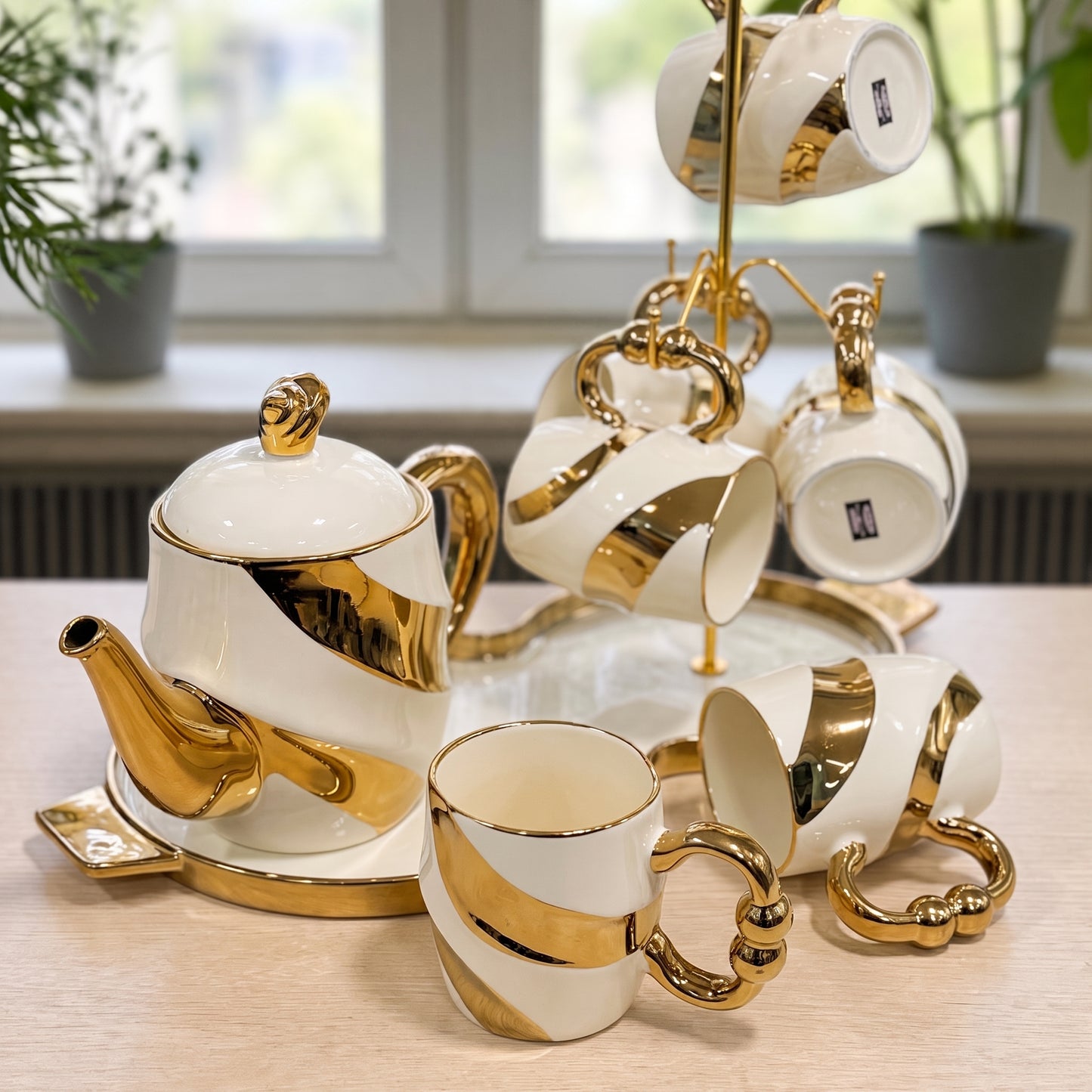 Luxury 15 Pcs Swirl Ceramic Tea Set with Tray & Stand