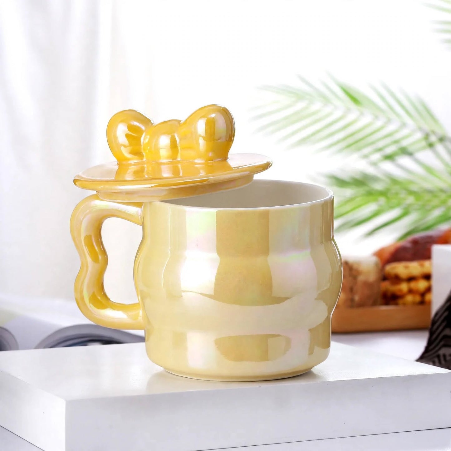 Cute Pastel Yellow Ceramic Mug with Bow Lid – 380ml Pearlescent Iridescent Coffee and Tea Cup with Heart Handle
